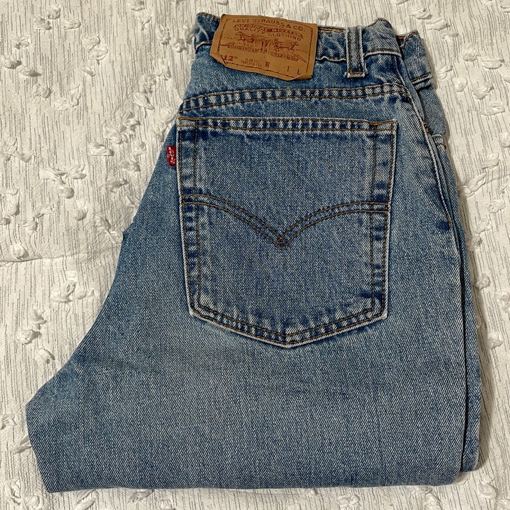 The Vintage Twin Levi’s 512 Jeans